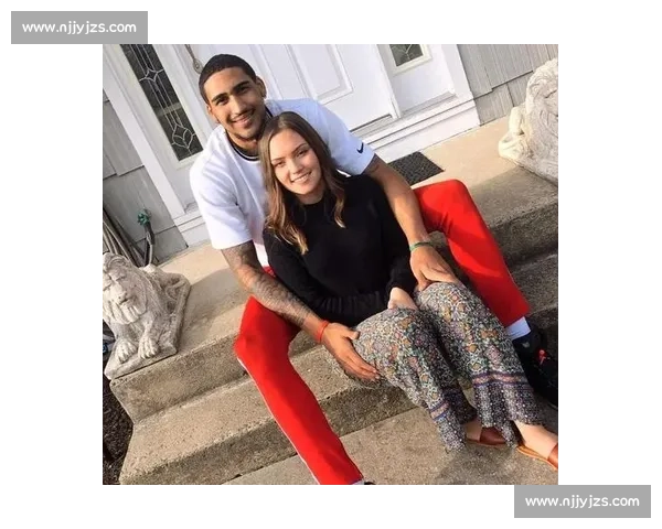 从尼克斯弃将到总决赛奇兵！托平 4 年 6000 万逆袭，娇妻近照曝光颜值碾压