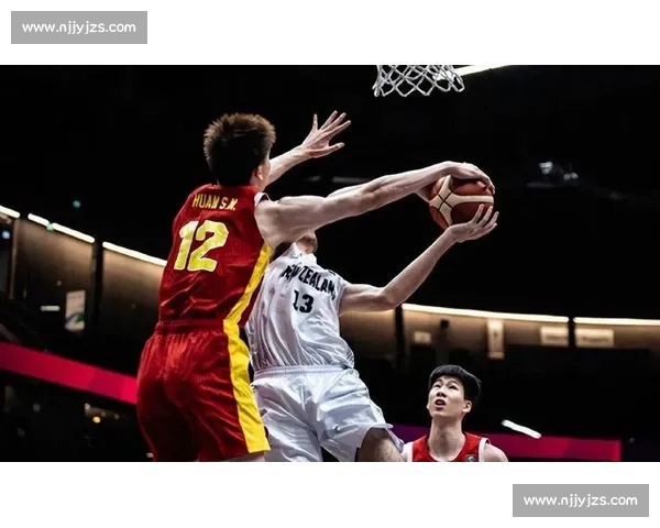 郇斯楠 20 分钟 5 帽！护框如铁闸引爆全场